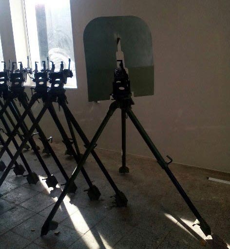 Tripods gun - allow attachment of armor plate